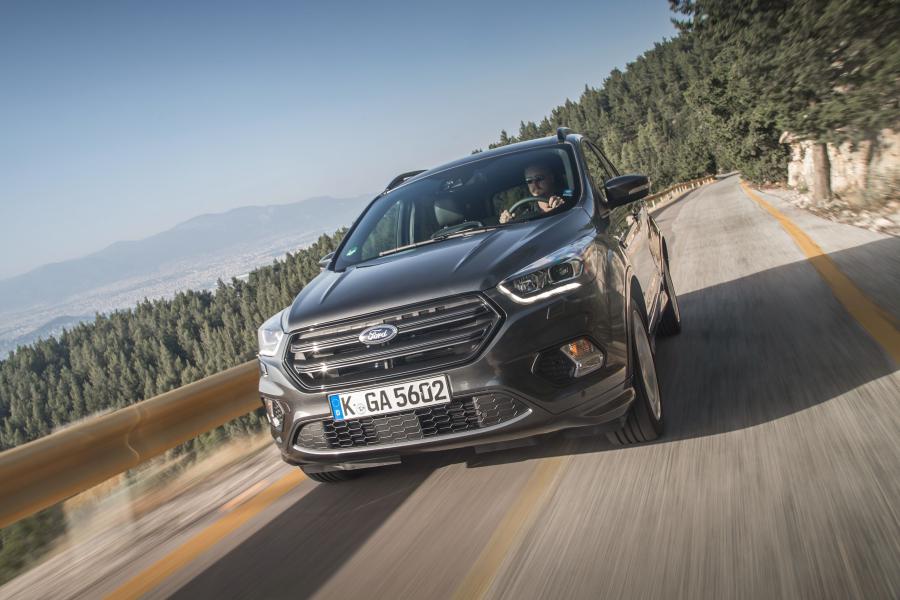  Ford Kuga ST-Line 2016 года  (фото 10 из 32)